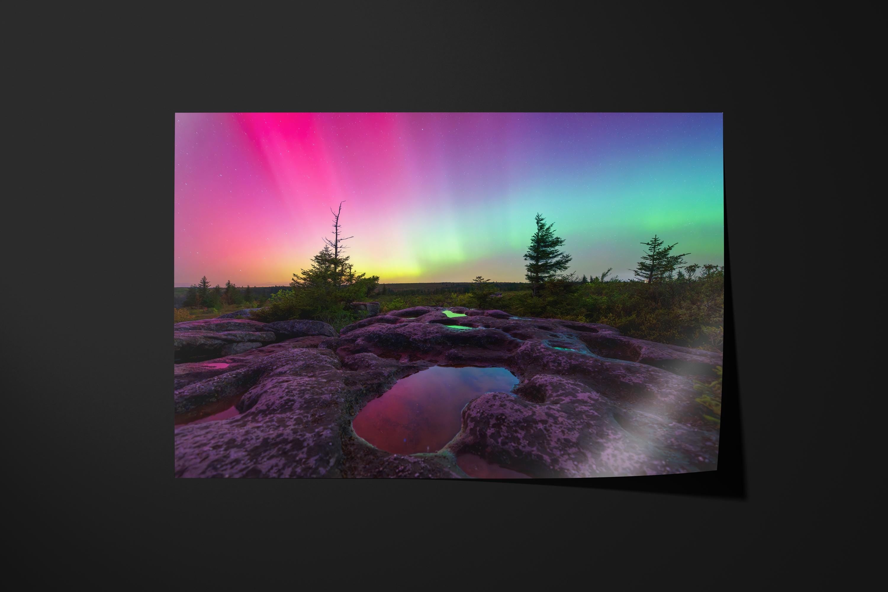 Vibrant Aurora Over Bear Rocks