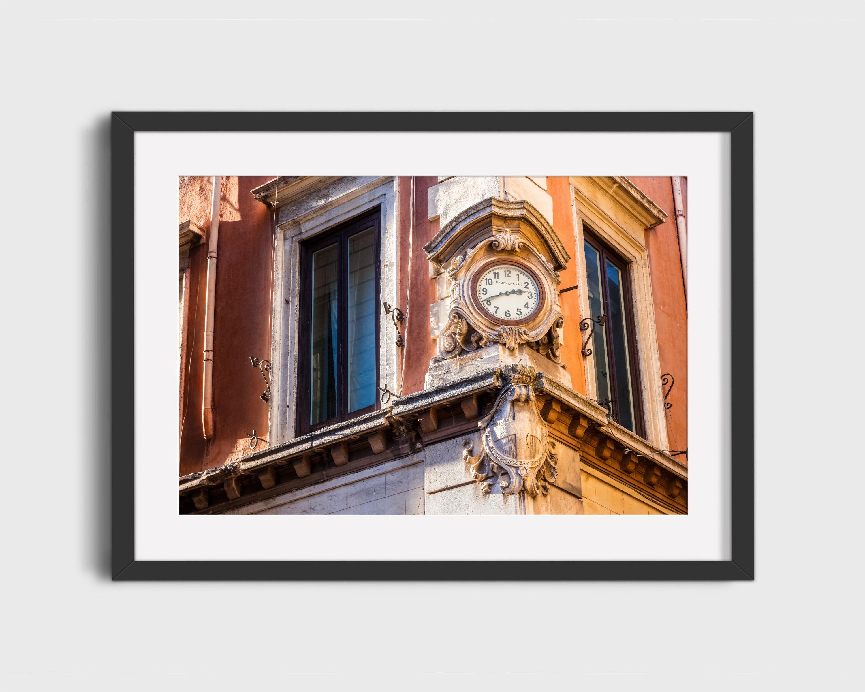 Rome Corner Clock
